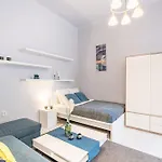 Central - Quiet - Comfy