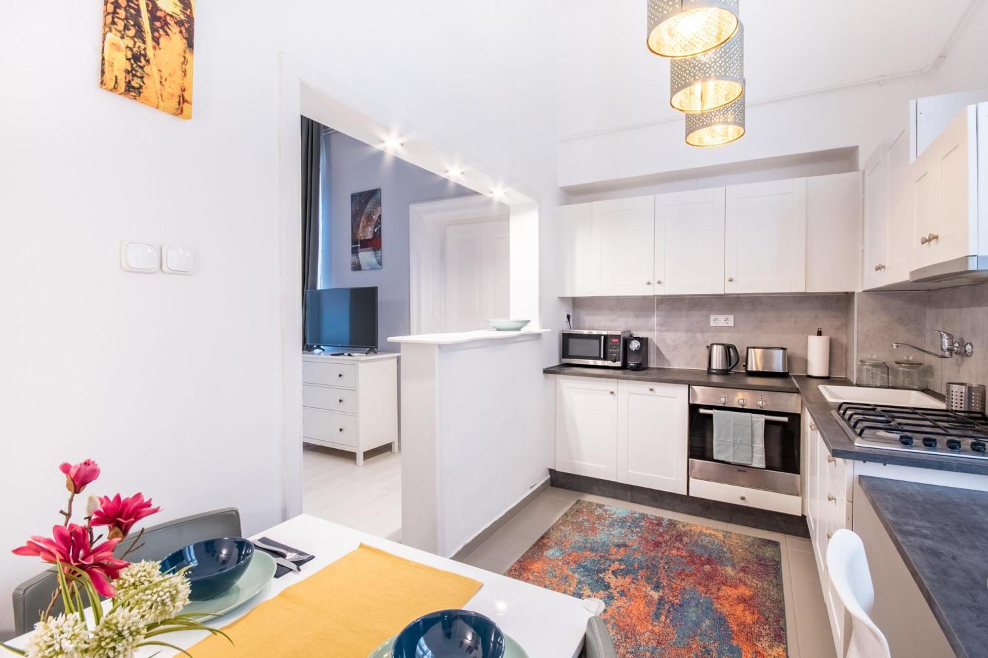 - Quiet - Comfy Apartment Budapest